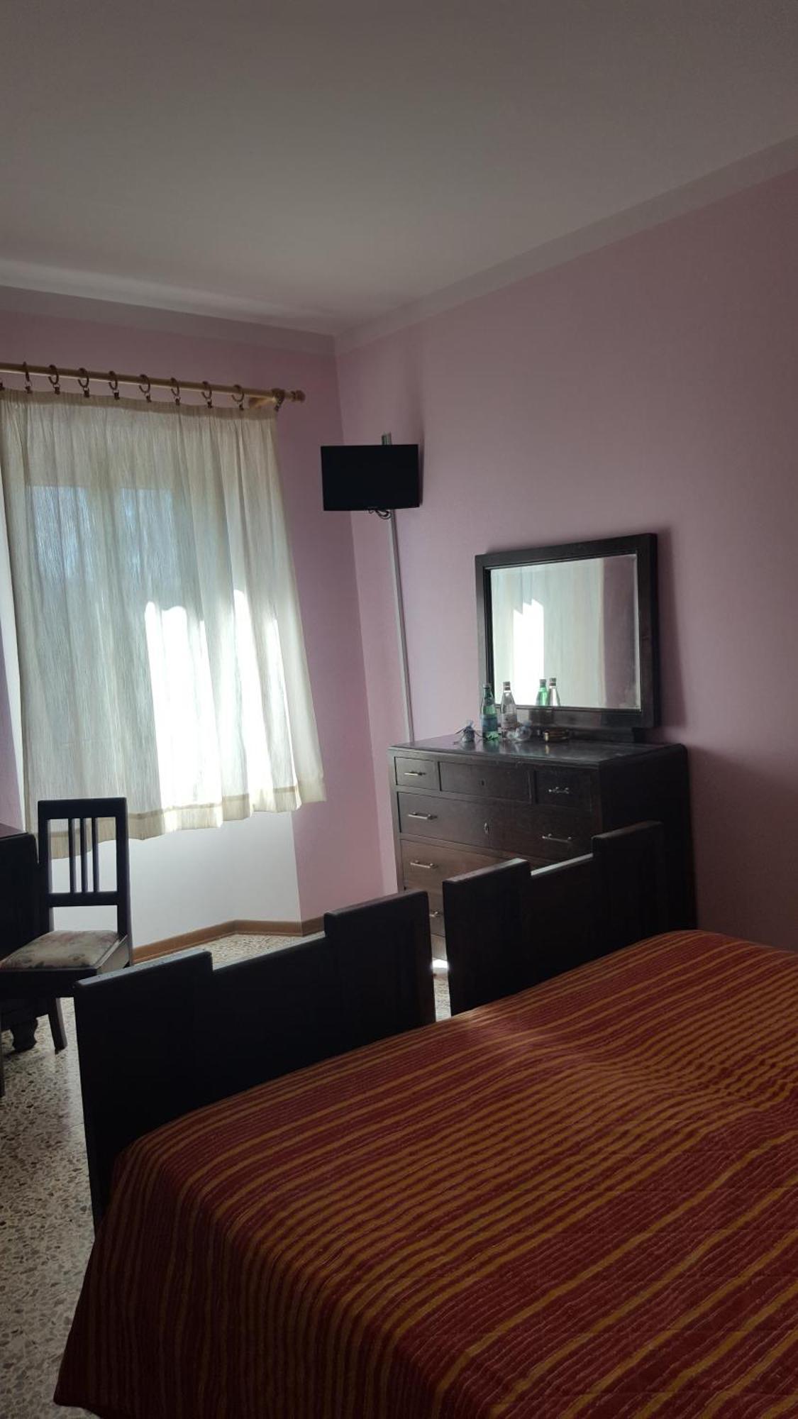 Albergo Ristorante Gualtieri Барберино-ди- Муджелло Номер фото