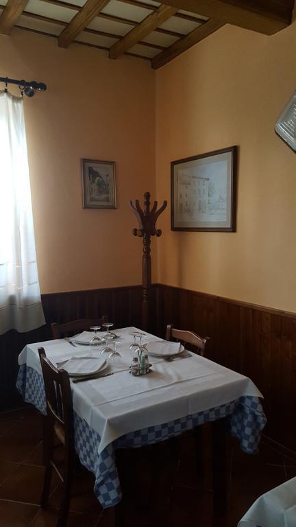 Albergo Ristorante Gualtieri Барберино-ди- Муджелло Экстерьер фото